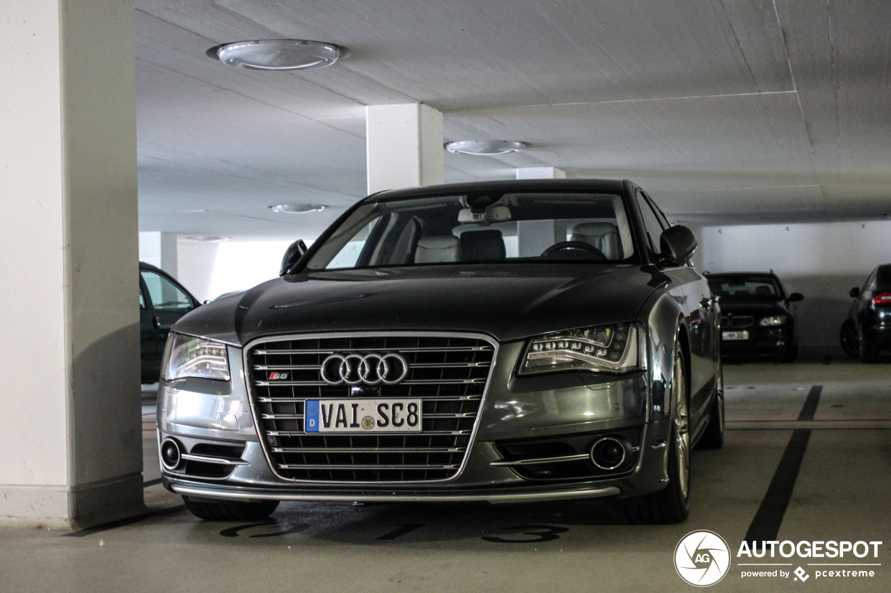 Audi S8 D4