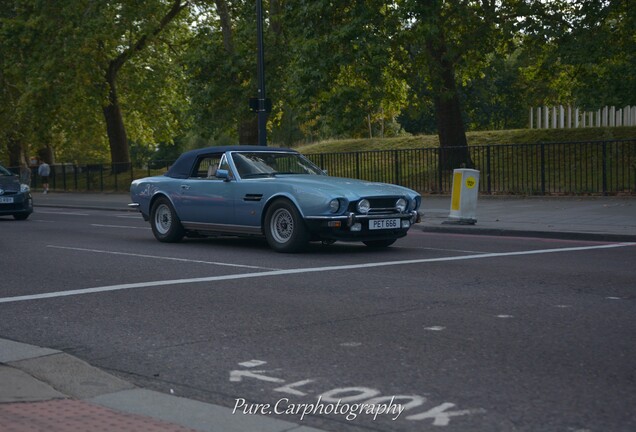 Aston Martin V8 Vantage Volante 1986-1989