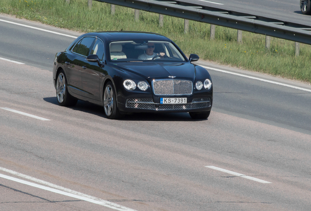 Bentley Flying Spur V8