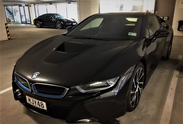 BMW i8