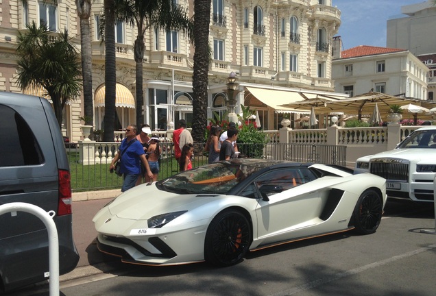 Lamborghini Aventador S LP740-4 Roadster