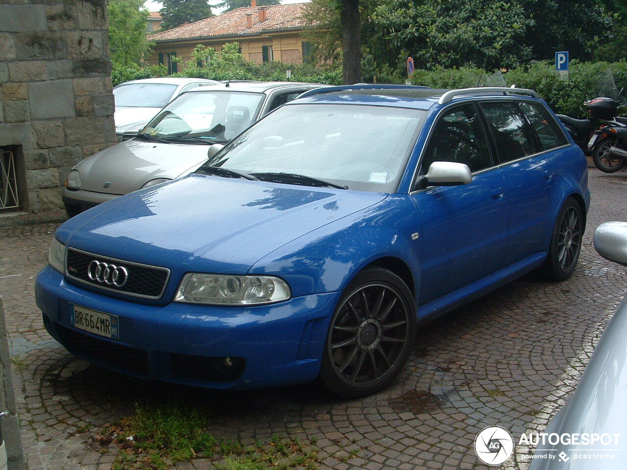 Audi RS4 Avant B5