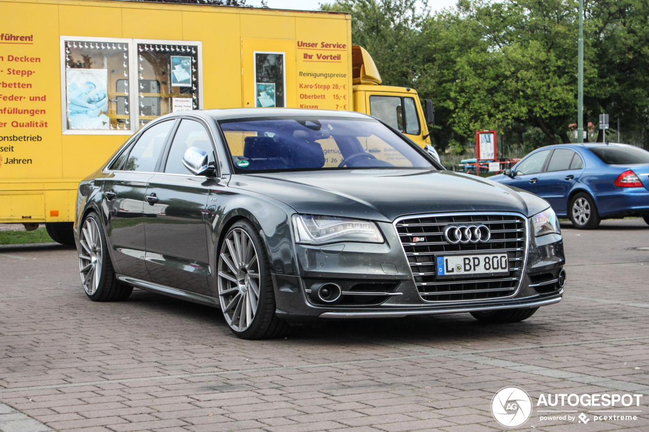 Audi S8 D4