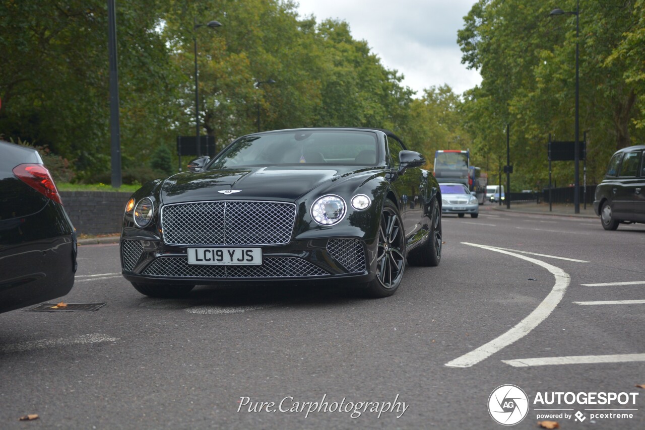 Bentley Continental GTC 2019