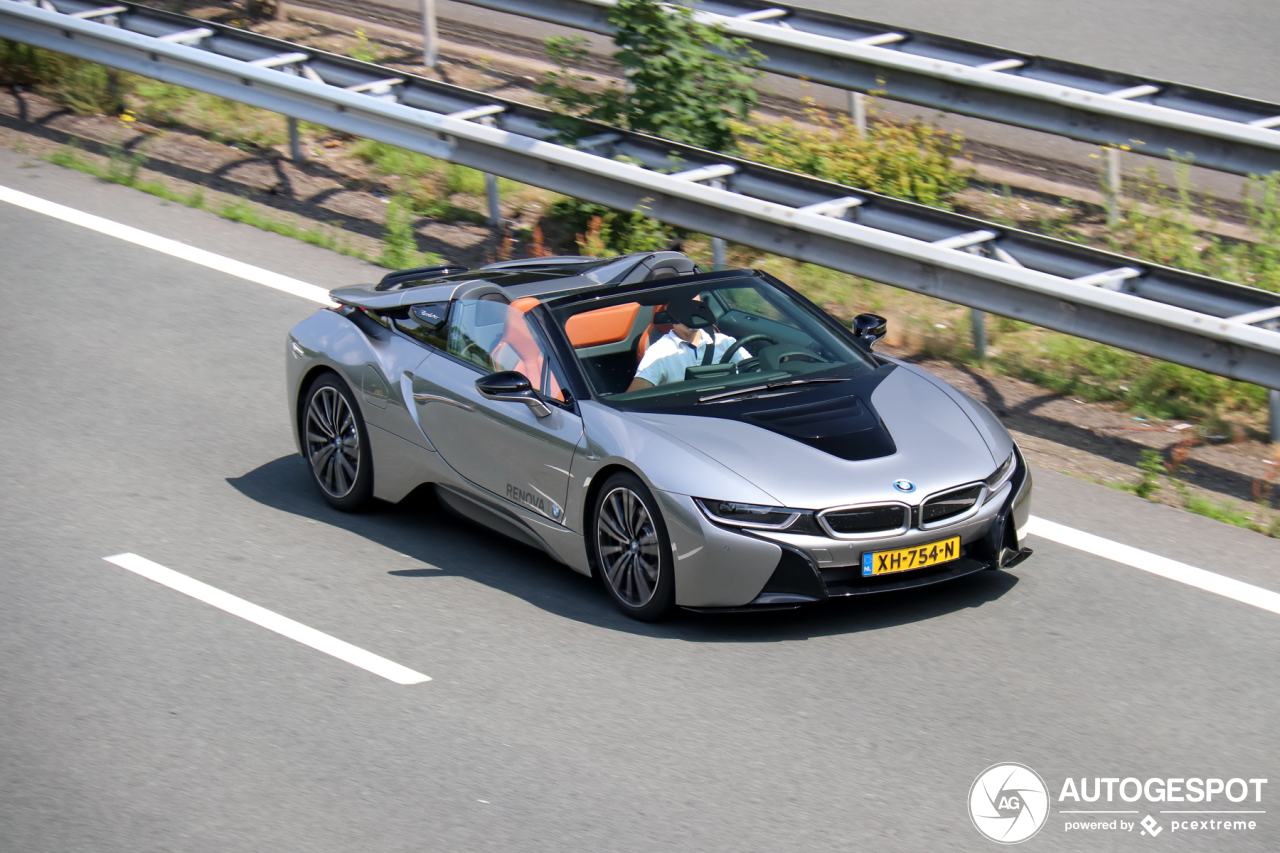 BMW i8 Roadster