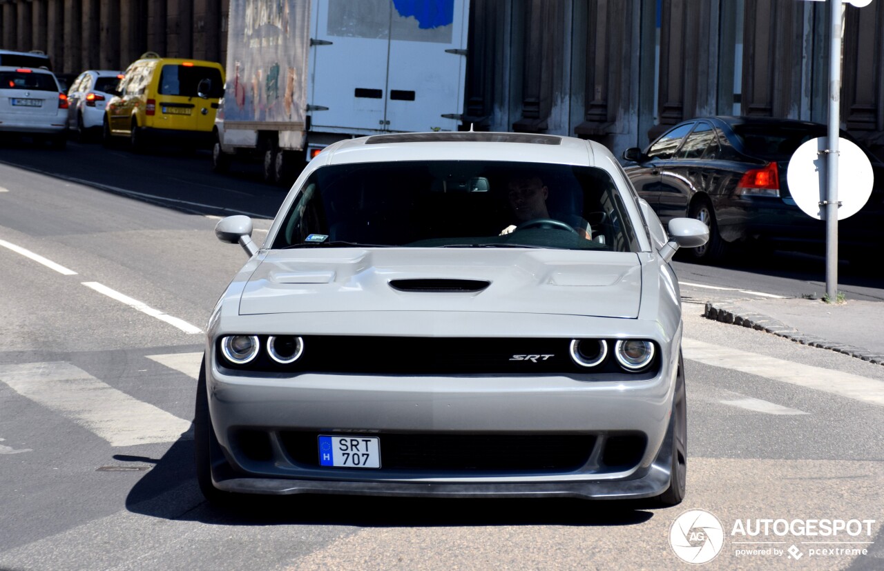 Dodge Challenger SRT Hellcat