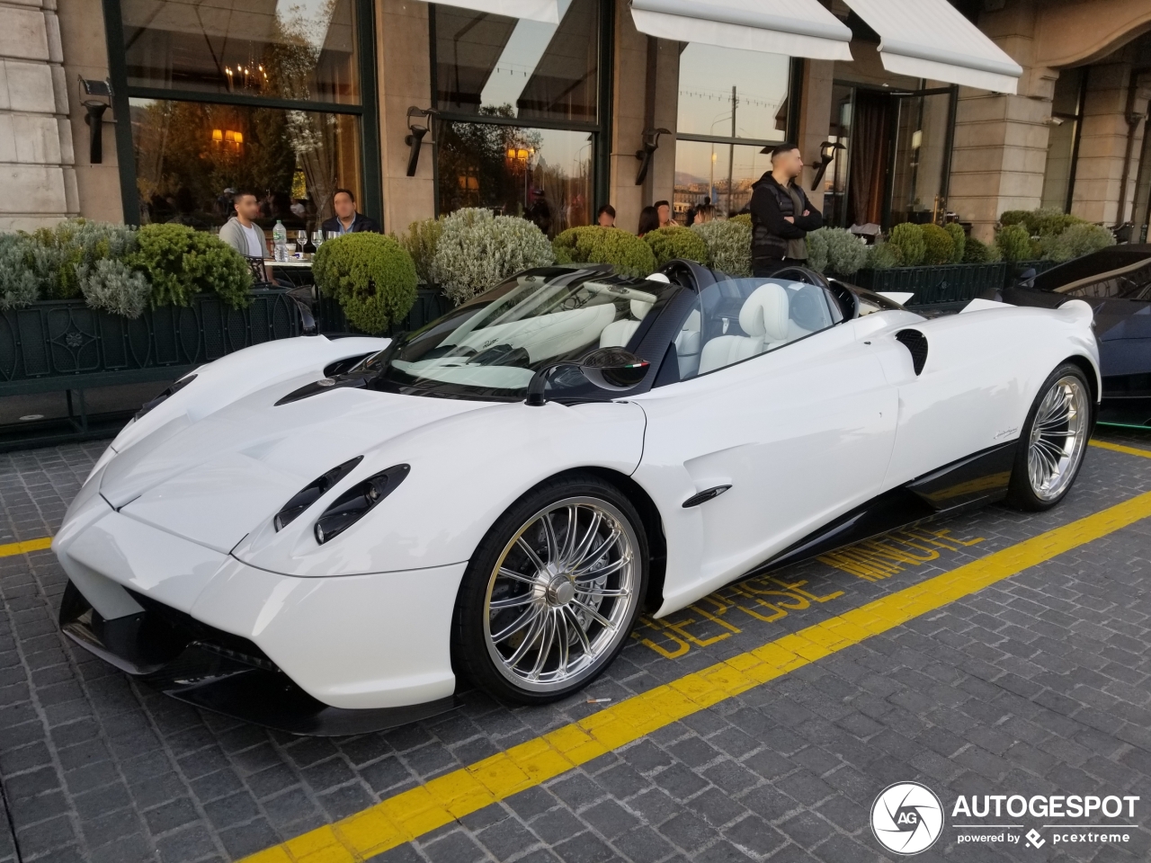 Pagani Huayra Roadster