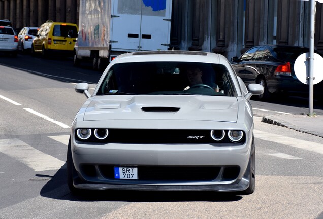 Dodge Challenger SRT Hellcat