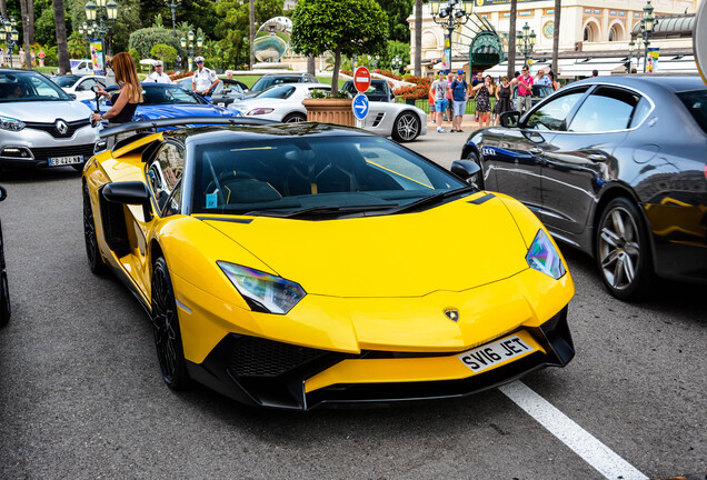 Lamborghini Aventador LP750-4 SuperVeloce Roadster