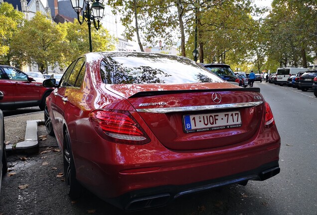 Mercedes-AMG E 63 S W213