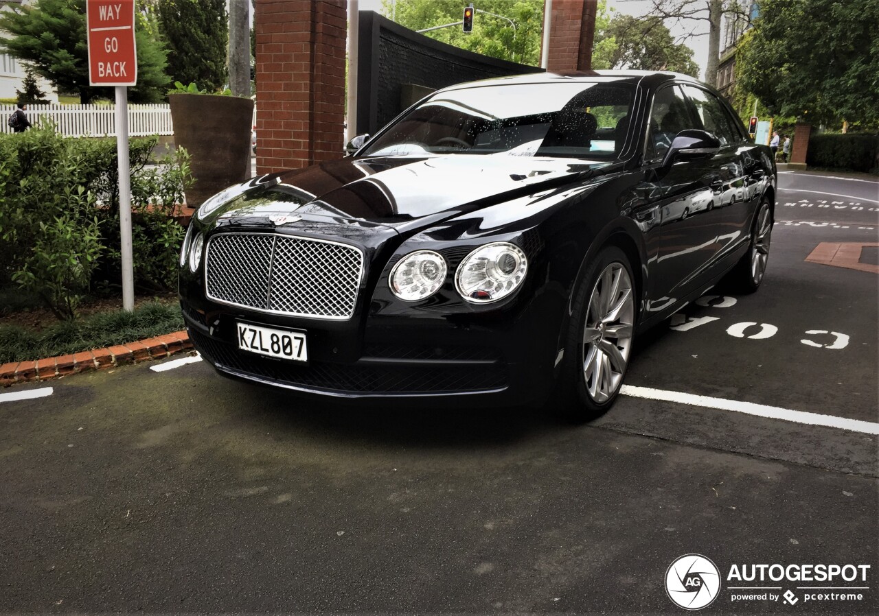 Bentley Flying Spur V8