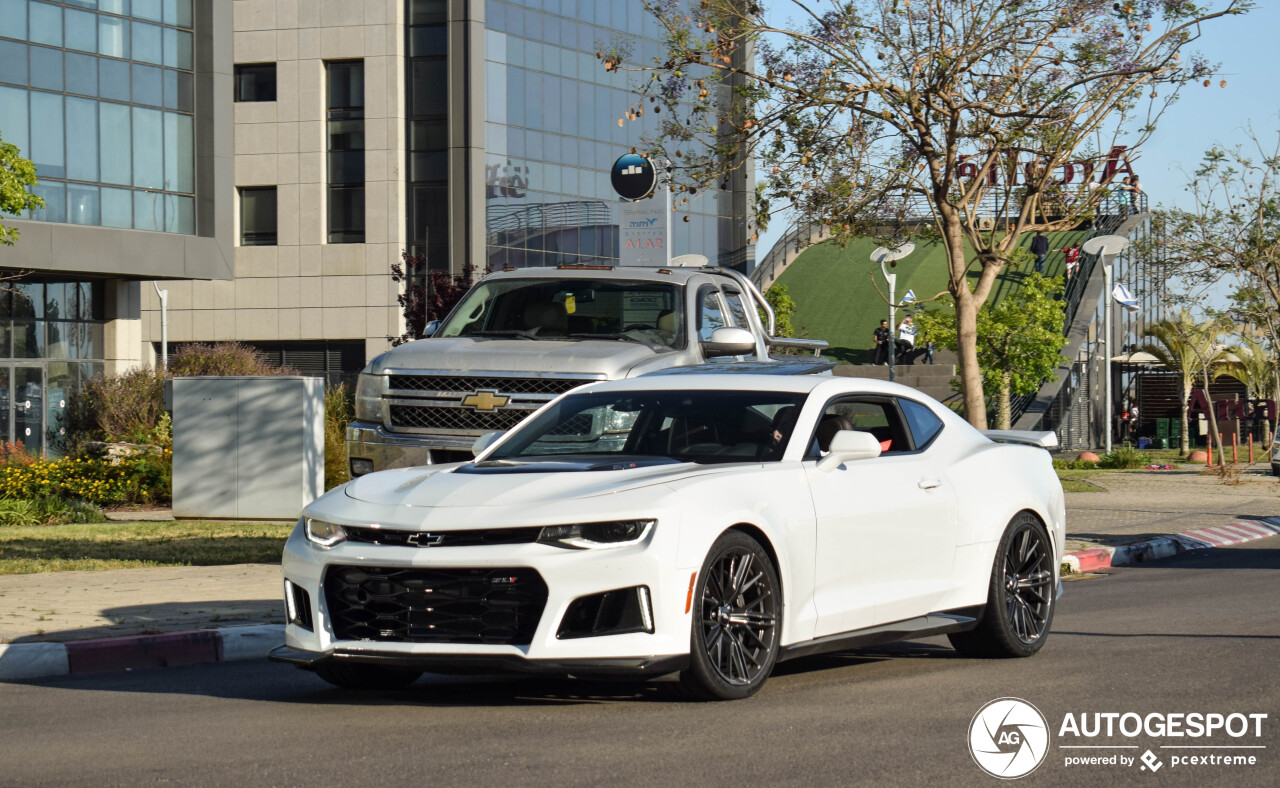 Chevrolet Camaro ZL1 2016