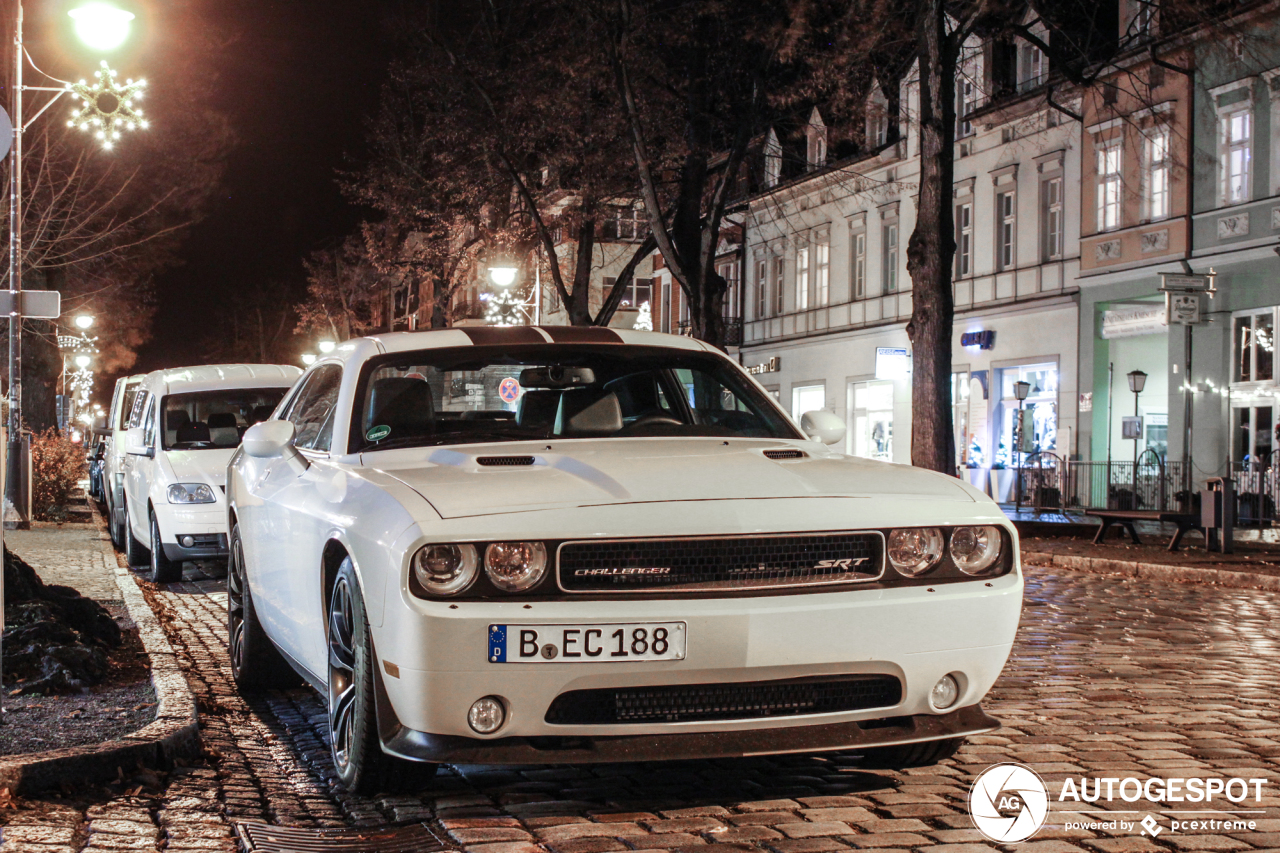 Dodge Challenger SRT-8 392