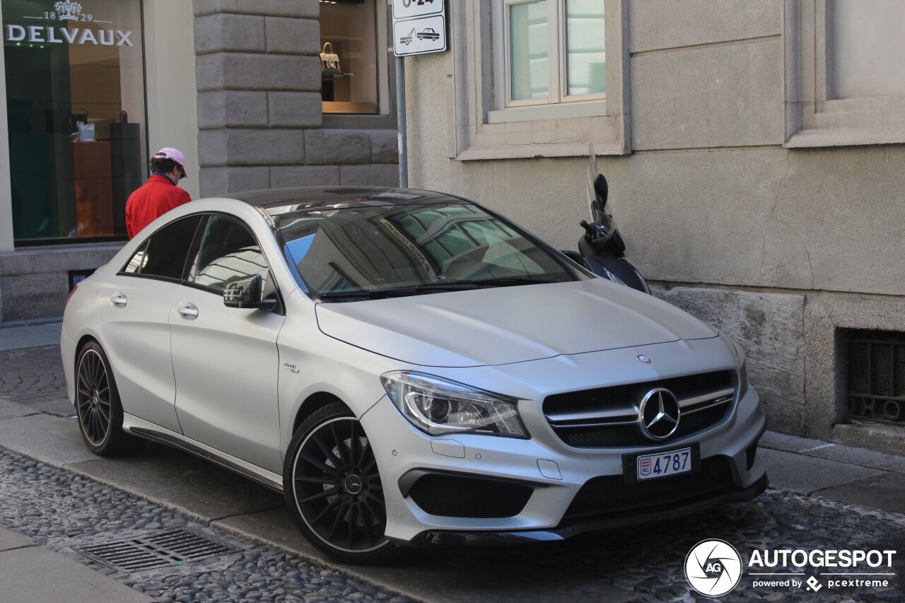 Mercedes-Benz CLA 45 AMG C117