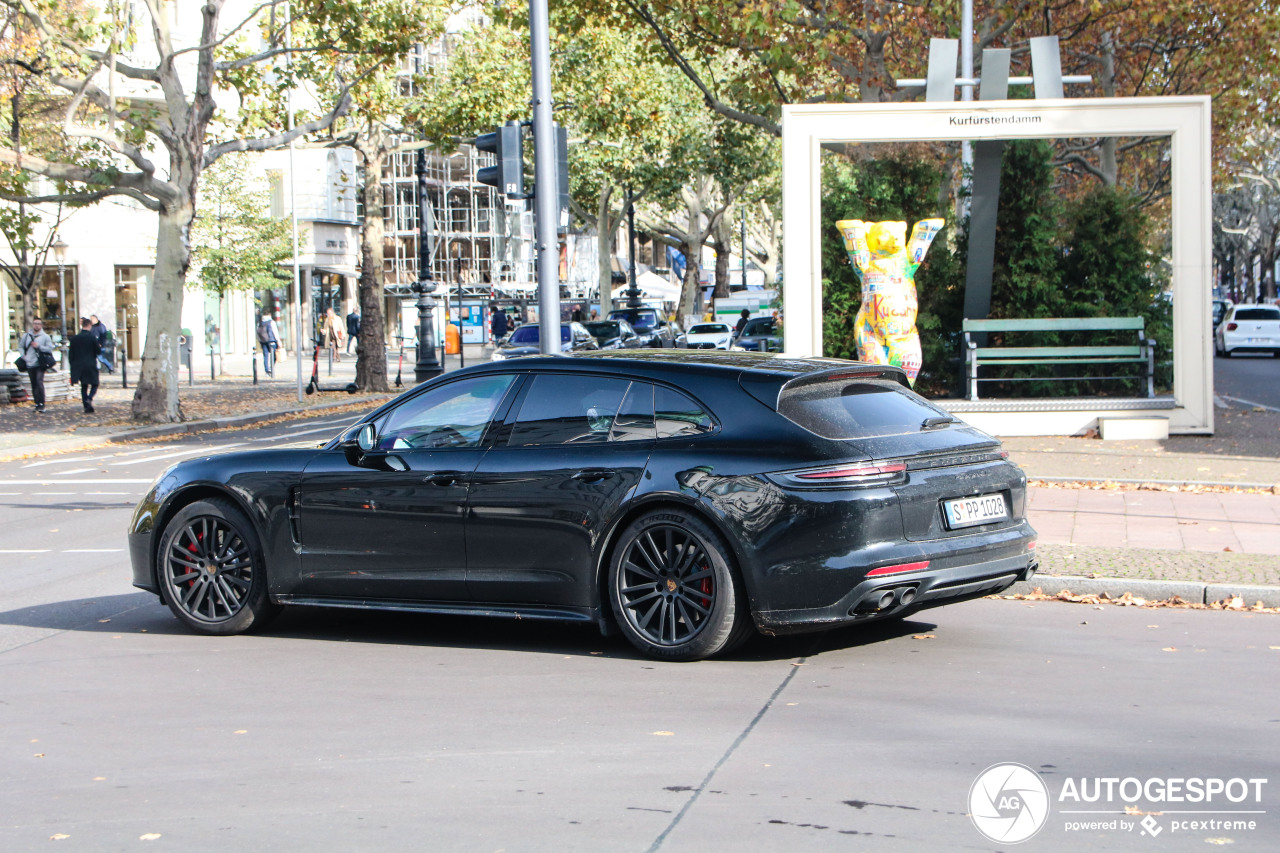 Porsche 971 Panamera GTS Sport Turismo