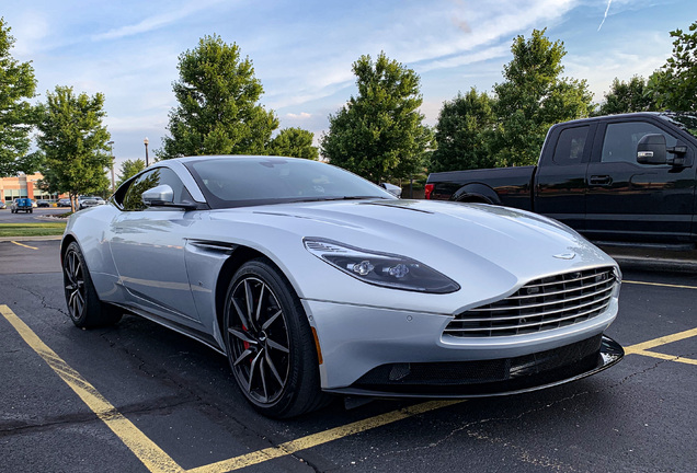 Aston Martin DB11