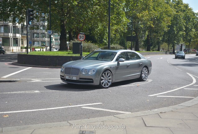 Bentley Flying Spur V8