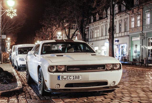 Dodge Challenger SRT-8 392