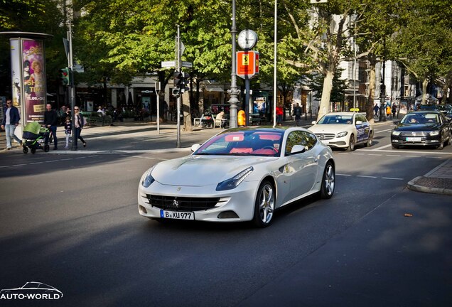 Ferrari FF