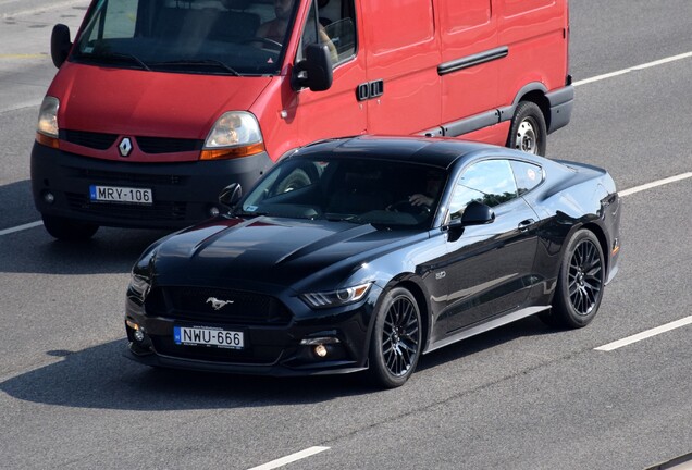 Ford Mustang GT 2015