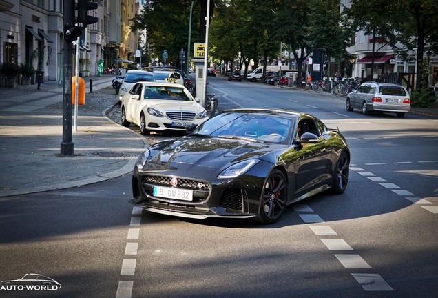 Jaguar F-TYPE SVR Coupé 2017