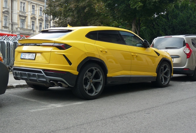 Lamborghini Urus