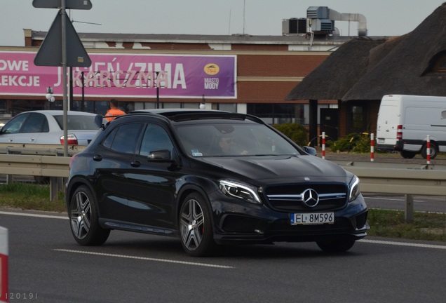 Mercedes-Benz GLA 45 AMG X156