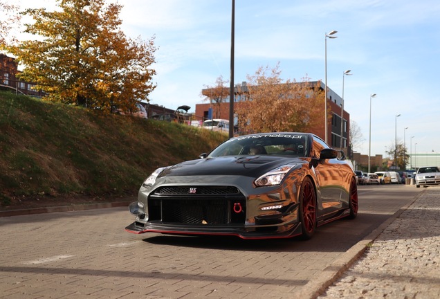 Nissan GT-R 2014