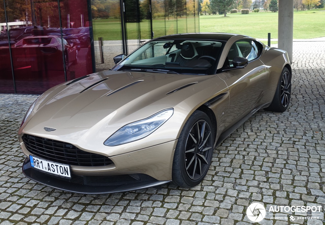 Aston Martin DB11