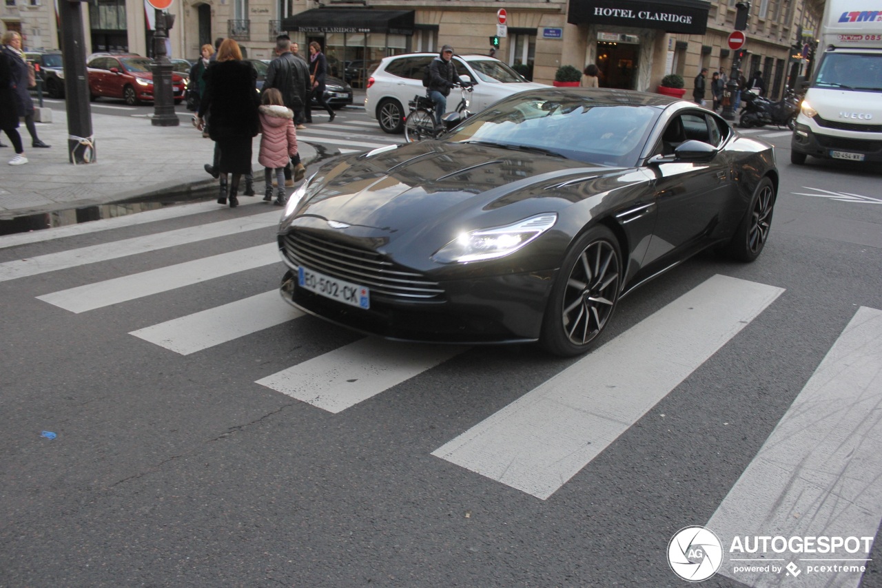 Aston Martin DB11