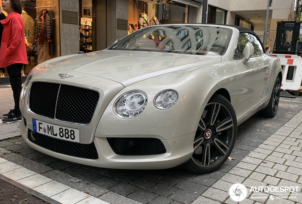 Bentley Continental GTC V8