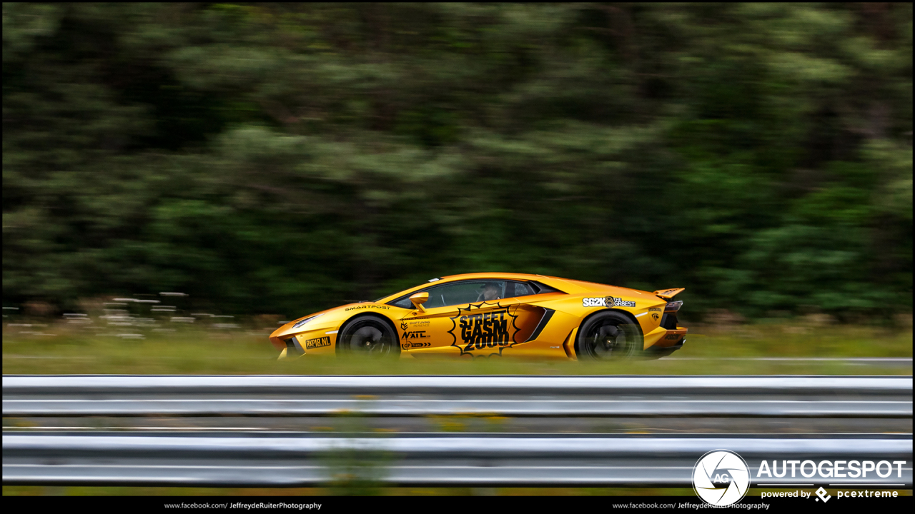 Lamborghini Aventador LP700-4