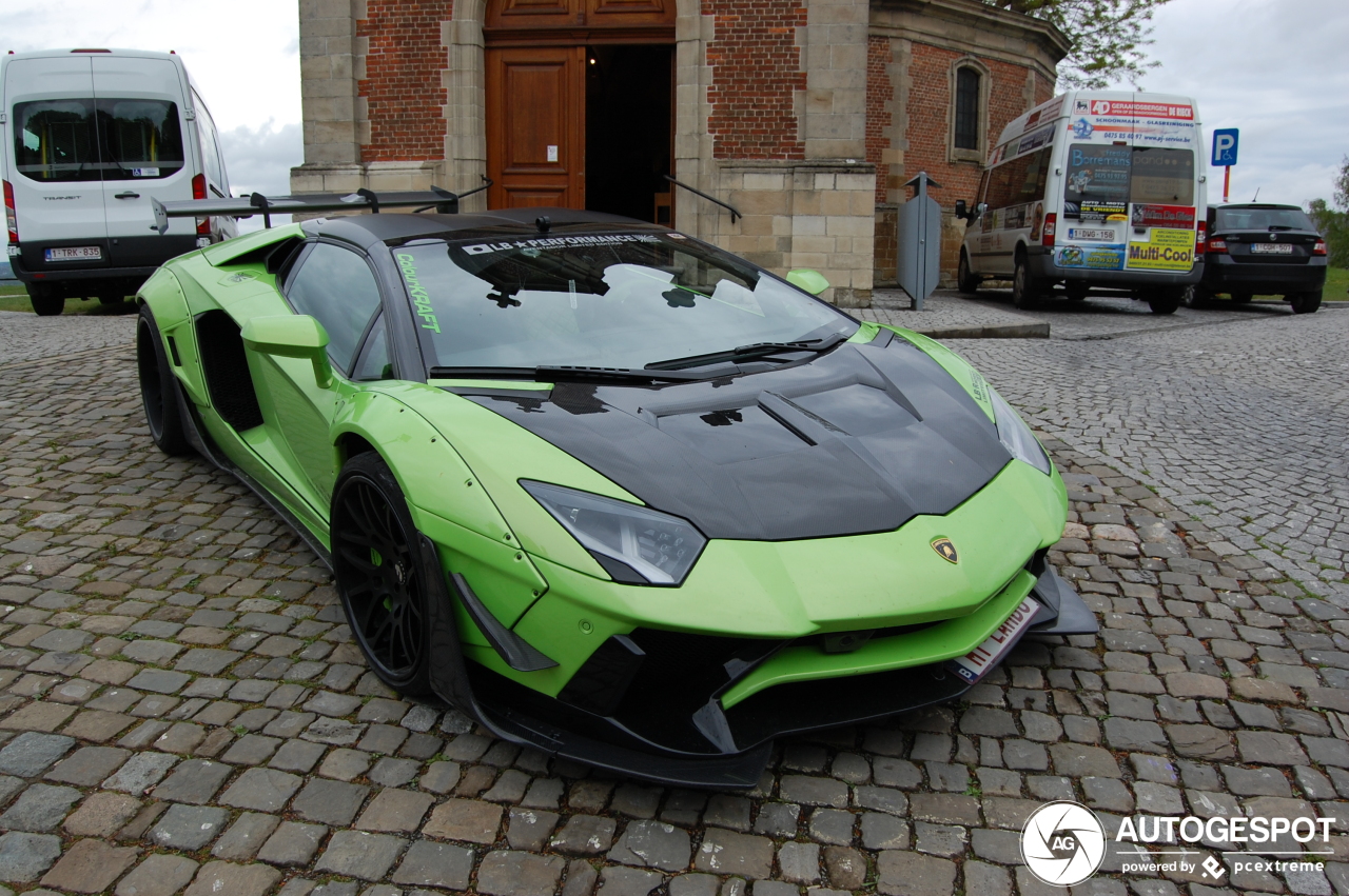 Lamborghini Aventador LP700-4 Roadster Liberty Walk LB Performance Wide Body