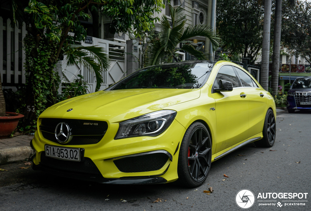 Mercedes-Benz CLA 45 AMG C117