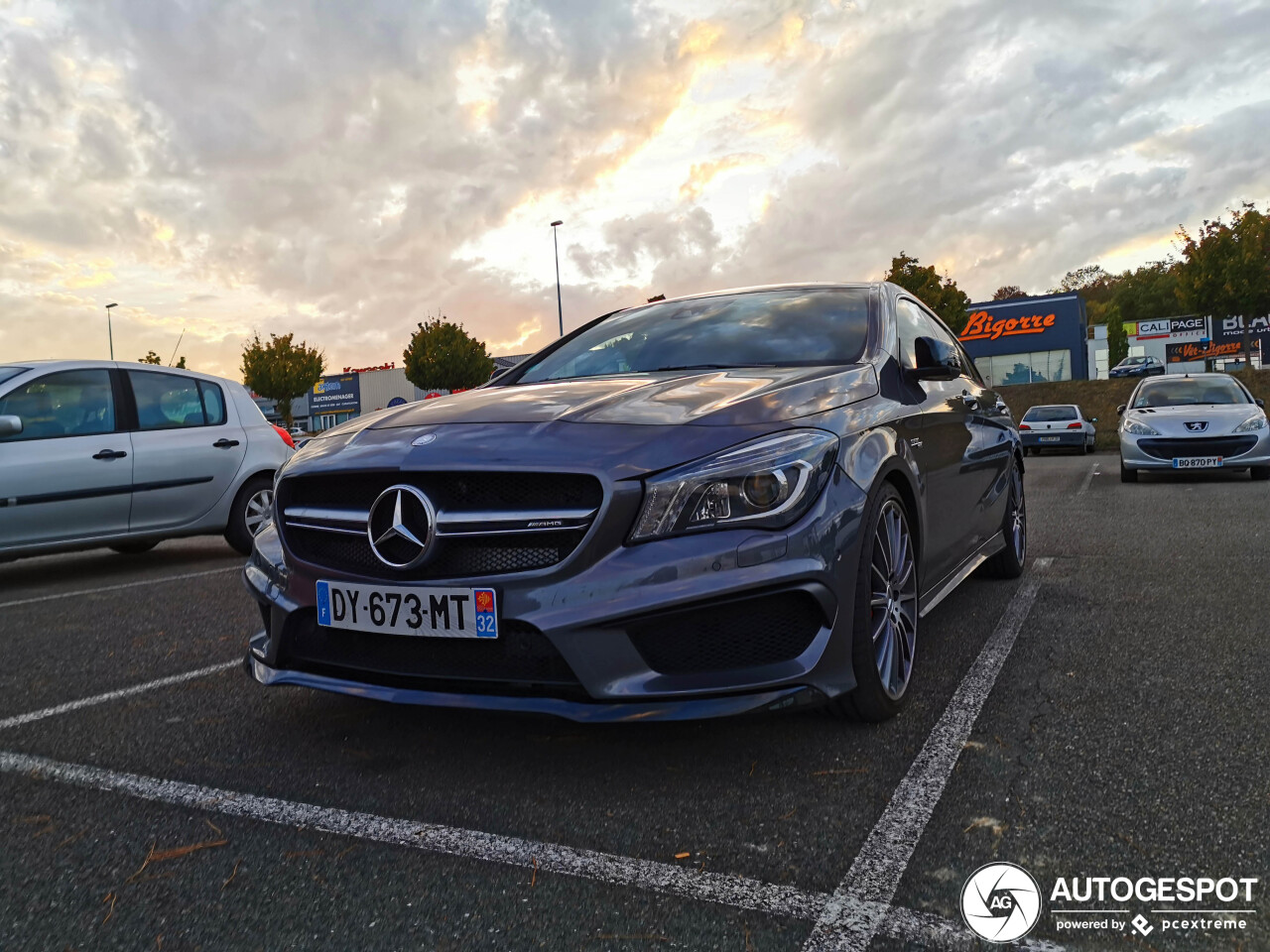 Mercedes-AMG CLA 45 Shooting Brake X117