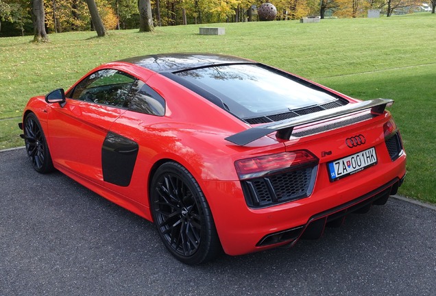 Audi R8 V10 Plus 2015