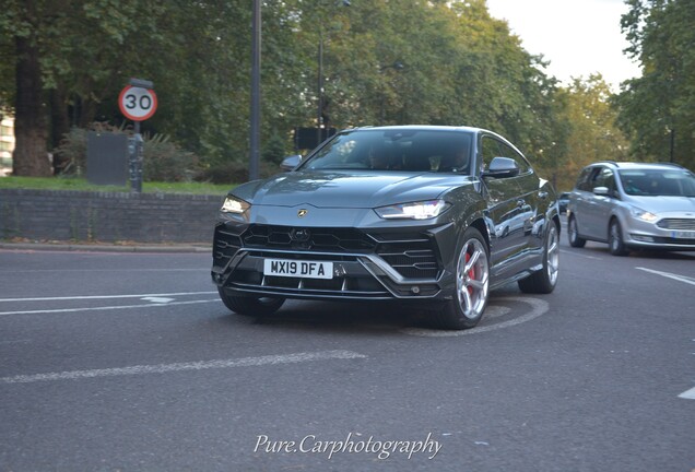 Lamborghini Urus