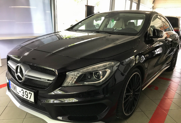 Mercedes-AMG CLA 45 C117