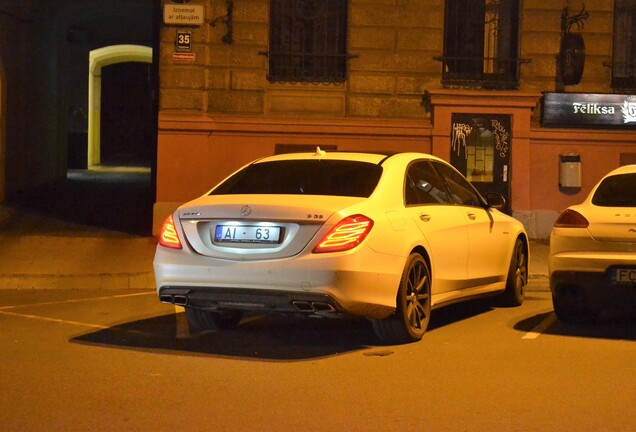 Mercedes-AMG S 63 V222