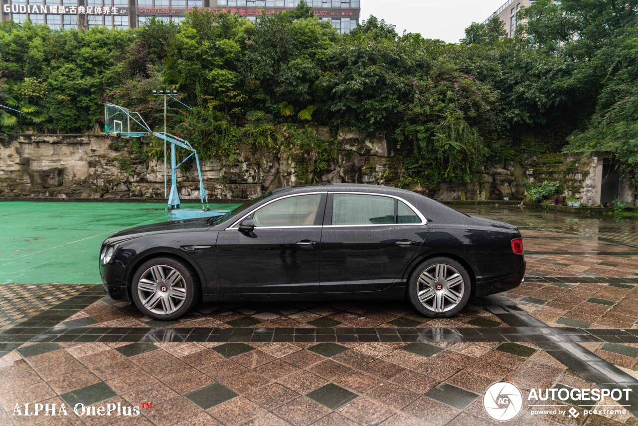 Bentley Flying Spur V8