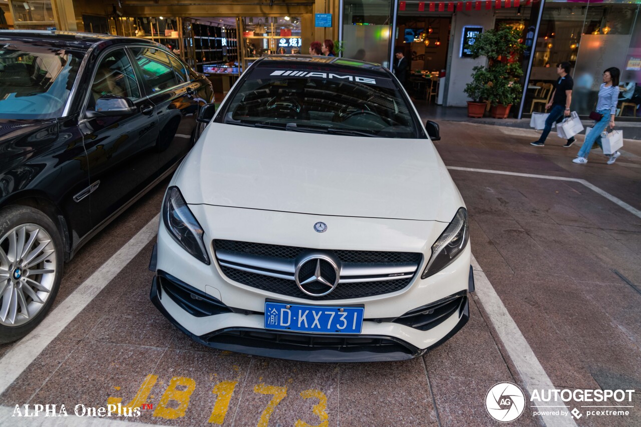 Mercedes-AMG A 45 W176 2015