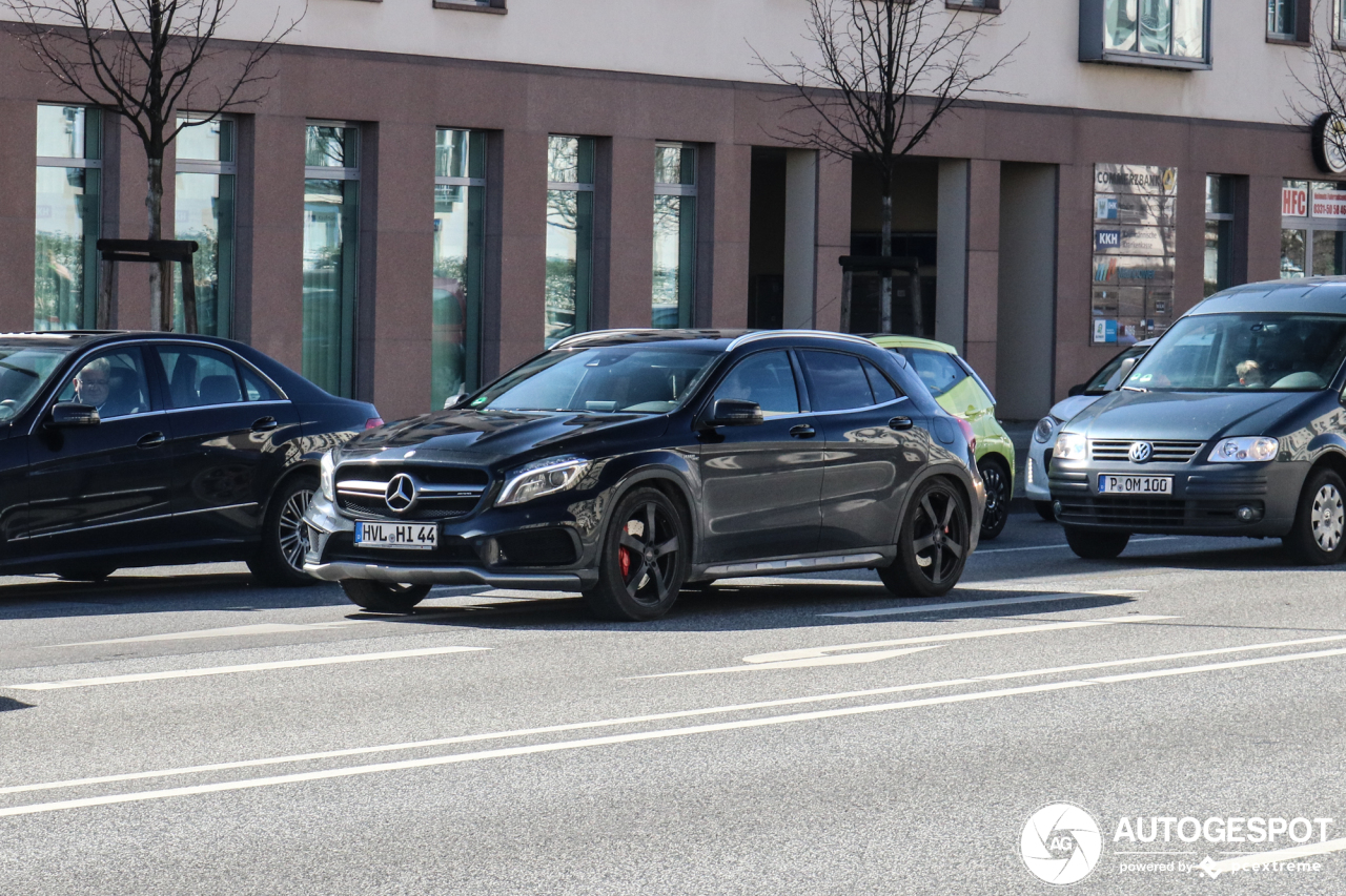 Mercedes-Benz GLA 45 AMG X156