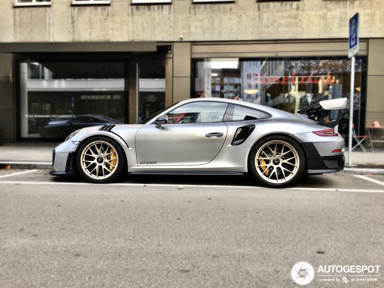 Porsche 991 GT2 RS Weissach Package