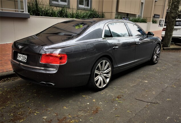 Bentley Flying Spur V8