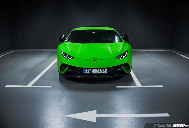 Lamborghini Huracán LP640-4 Performante