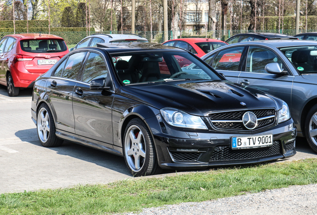 Mercedes-Benz C 63 AMG Edition 507