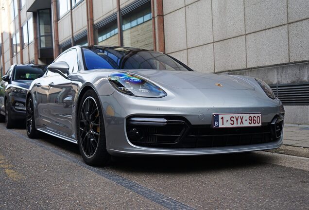 Porsche 971 Panamera Turbo S E-Hybrid