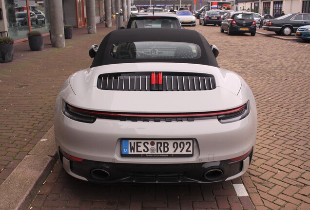 Porsche 992 Carrera 4S Cabriolet