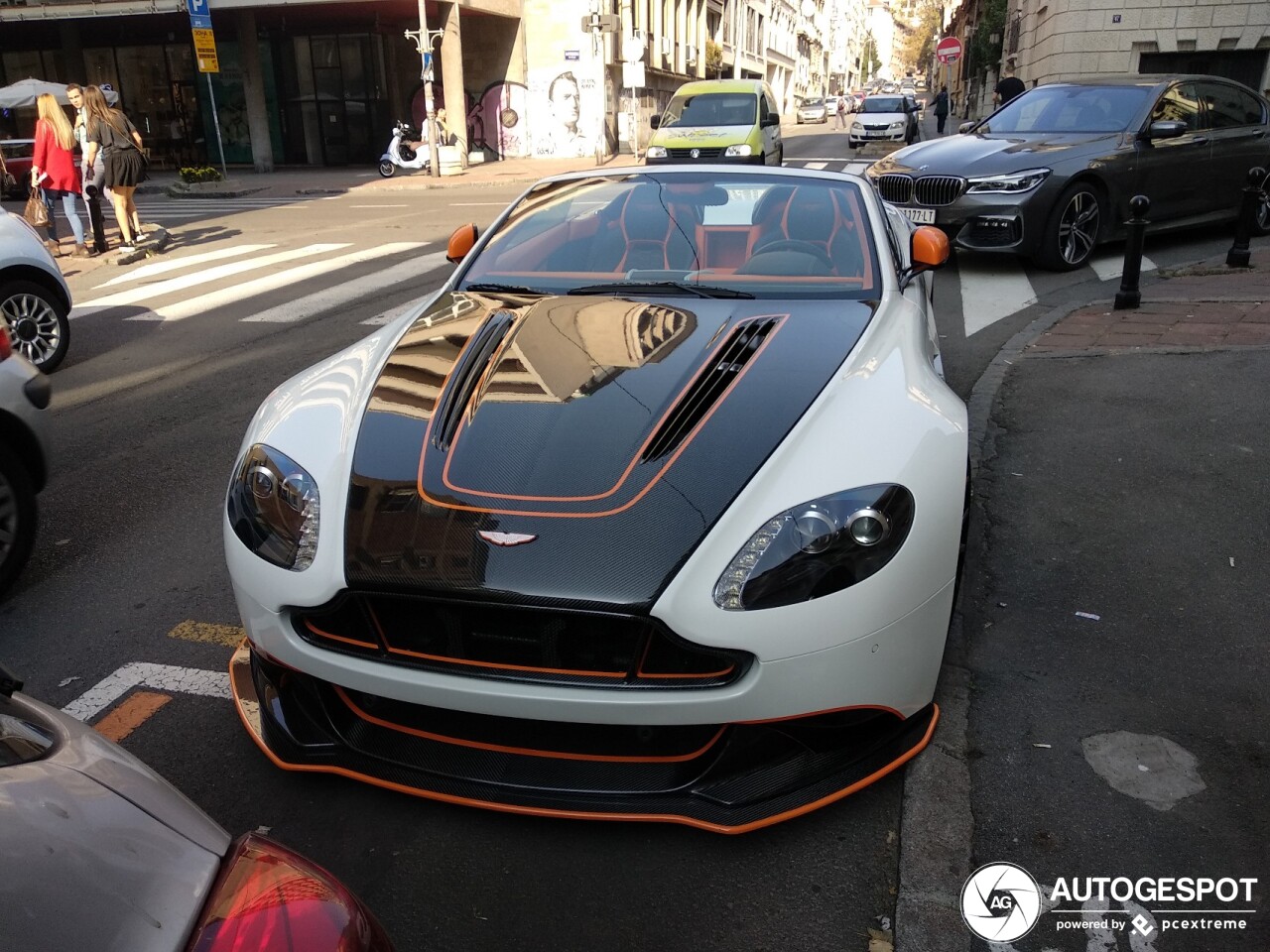 Aston Martin V8 Vantage Roadster