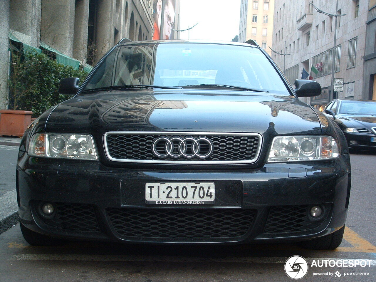 Audi RS4 Avant B5